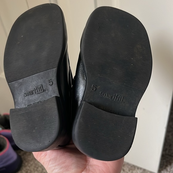 Smart Fit black size 5 toddler loafers - Picture 3 of 3